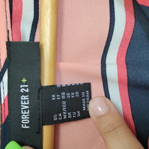 Forever 21 top - Picture 3 of 3